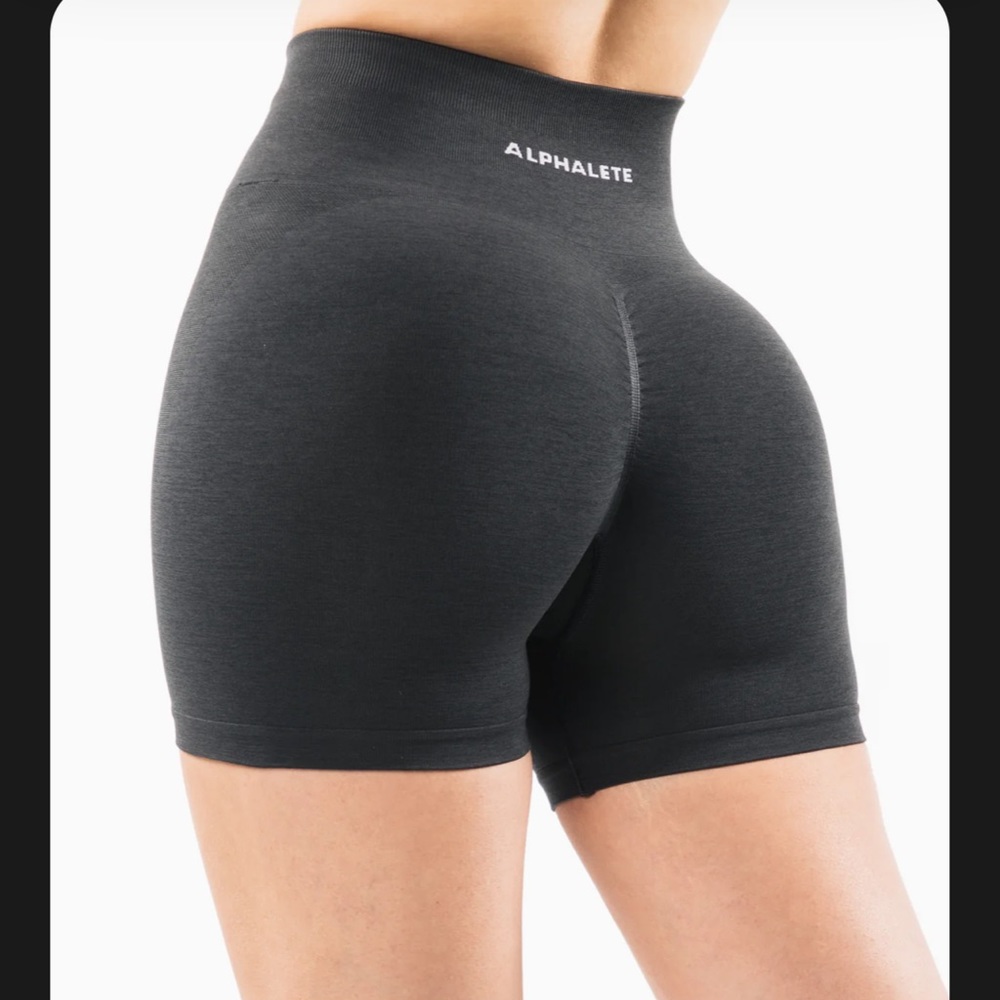 Alphalete Amplify